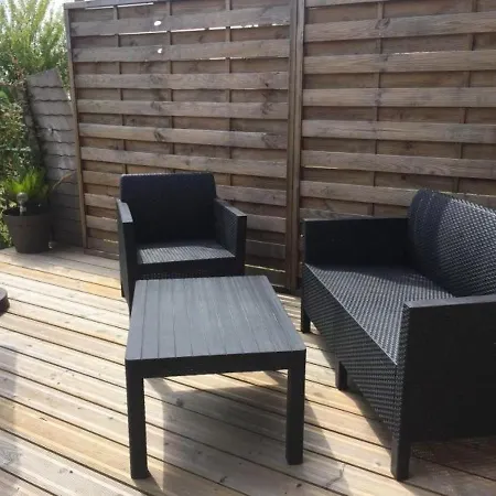 House Joli Studio Sur Terrasse * Frossay